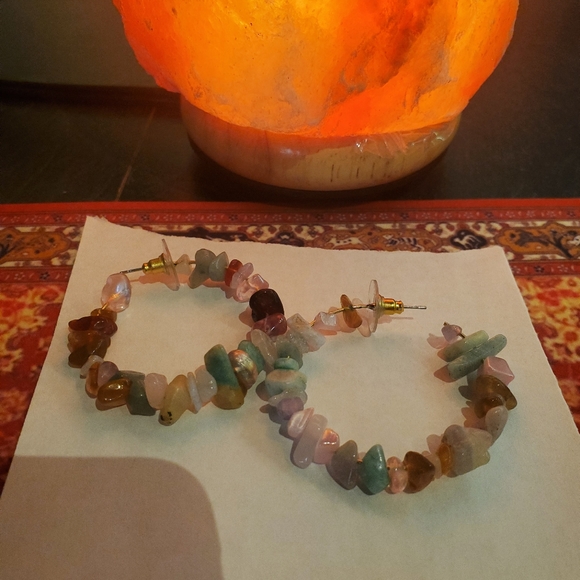 Multi stone hoop earrings - Picture 2 of 2